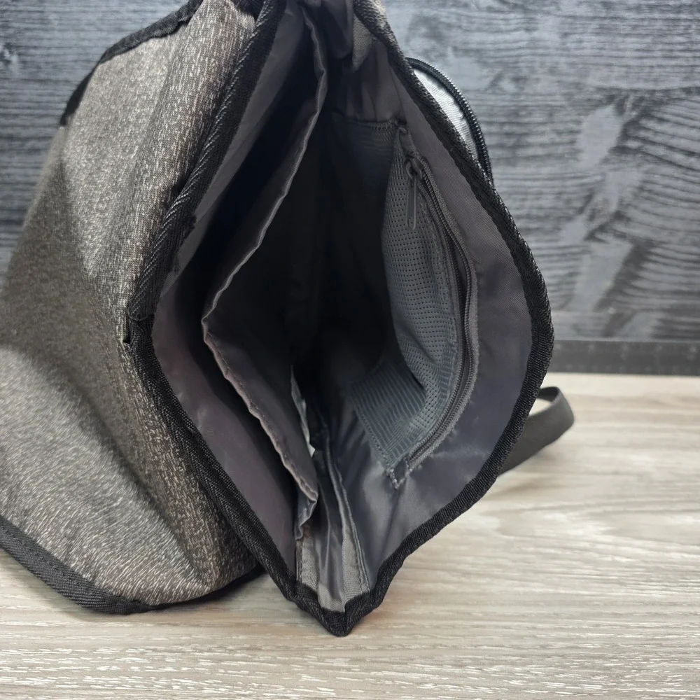 Eddie Bauer Connect Tech Bag‎ Pre-Owned